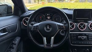 Mercedes-Benz GLA 220 CDI 4Matic - AMG Paket Bild 6