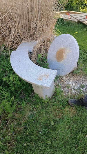 Steinbank mit Tisch gratis gegen Abholung