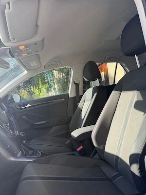Volkswagen T-Roc 1,0 TSI Design ACC Lane Assist SHZ Carplay  Bild 8