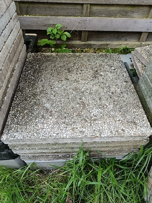 diverse Betonplatten, Waschbetonplatten zu verschenken Bild 3