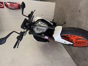 KTM 390 Duke, Service Neu+ Pickerl Neu  Bild 2