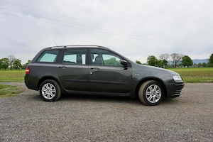 Fiat Stilo Multiwagon 1,9 JTD Multijet 90 Lifestyle Kombi   Family Van Bild 3