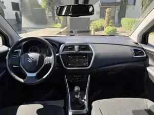 Suzuki SX4 Bild 7