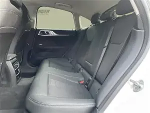 BMW 420d Driving Assistant // Laserlicht // Komfortzugang // elektr. Sitzverstellung Bild 11
