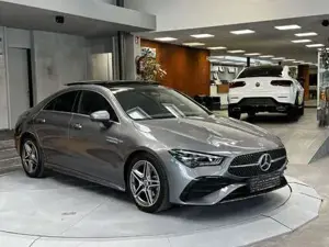 Mercedes-Benz A 180 Bild 2