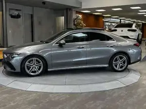 Mercedes-Benz A 180 Bild 6