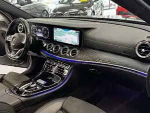 Mercedes-Benz E 220 Bild 16