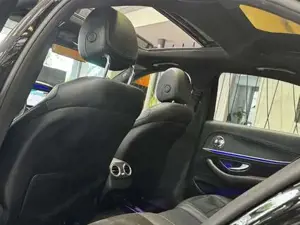 Mercedes-Benz E 220 Bild 12