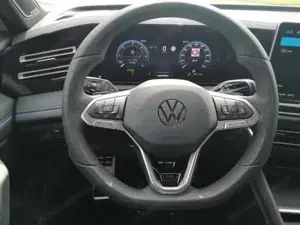 VW Tiguan 2.0 TDI 142 kW 4Motion R-Line DSG Head Up Matri... Bild 6