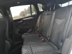 VW Tiguan 2.0 TDI 142 kW 4Motion R-Line DSG Head Up Matri... Bild 10