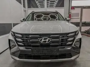 Hyundai TUCSON STYLE KLIMAAUTOMATIK TOTWINKEL NAVI SHZ RFK PDC... Bild 2