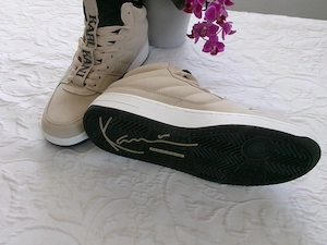 Sneaker s der Marke Karl Kani Bild 3