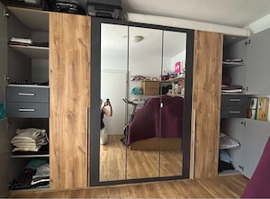 Kleiderschrank Bild 4