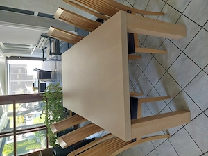 Tisch mit Stühle Bild 2