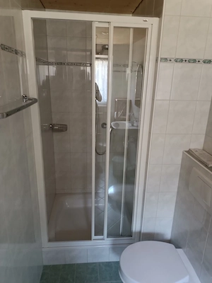 Gratis Badezimmer Duschwand 