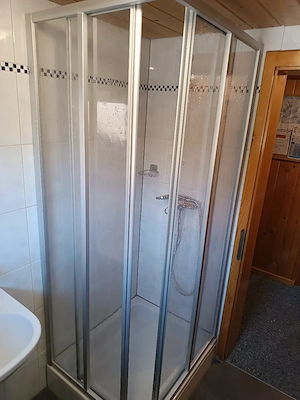 Gratis Badezimmer Duschwand  Bild 2