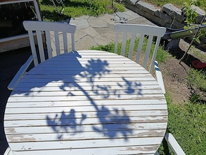 Zu verschenken .Gartentisch mit 6 Stühlen  Bild 4