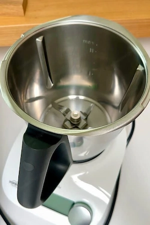 Thermomix TM6 mit sehr viel zusätzlichem Zubehör Bild 3