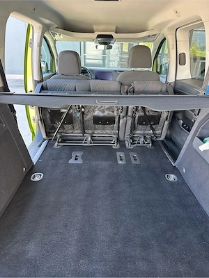 VW Caddy 2,0TDI Automatik Bild 10