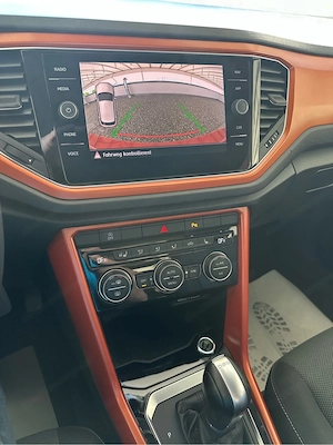 VW T-Roc Automatik 1,5tfsi Bild 8