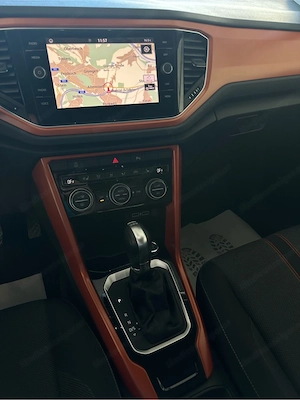 VW T-Roc Automatik 1,5tfsi Bild 7
