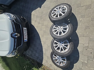 Hier mit verkaufe ich gebrauchte winter reifen von vw polo es wurde 1 jahr benutzt  Bild 3