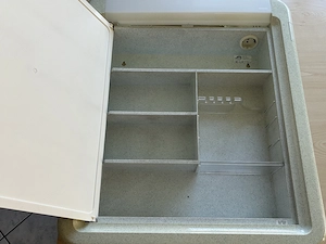 Spiegelschrank abzugeben  Bild 2