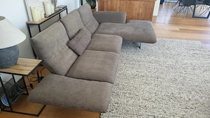 Moderne Wohnzimmercouch Bild 3