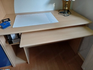 Schreibtisch  Bild 2