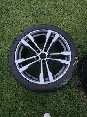 BMW M-Paket mit Sommerreifen Bild 4