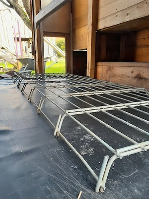 Hühnerstall mit Zubehör Bild 2