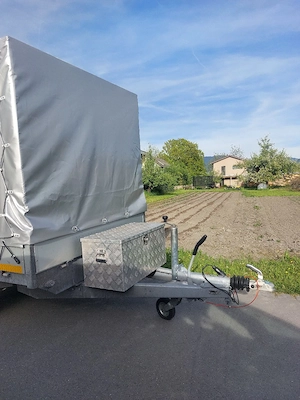 2,7 T Anhänger auflaufgebremst Bild 2