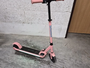E-Scooter für Mädchen  Bild 3