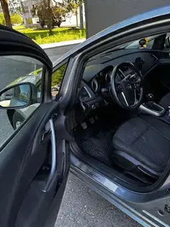 Opel Astra Bild 2
