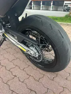 Husqvarna 701 Supermoto 2022 Bild 10