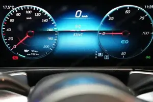 Mercedes-Benz EQB 350 4MATIC Navi ACC ParkAss. SpurH Pano HUD Bild 6