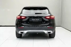 Mercedes-Benz GLA 180 Bild 11