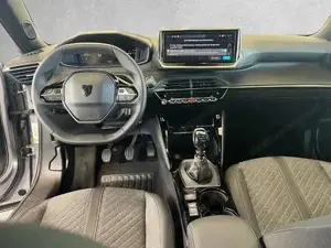 Peugeot 2008 Bild 8