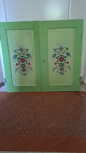 bemalte Holztüren 