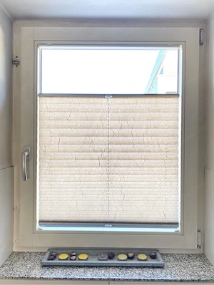 Fenster 86 x 105 cm Holz innen weiß   außen braun Bild 2