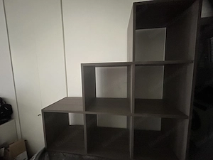 dunkelgraue regale Bild 2