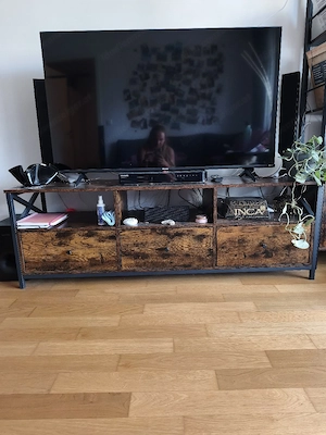 TV-Schrank Bild 2
