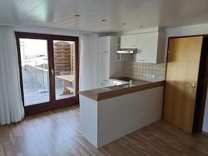 Miete mit Betriebskosten 750 Euro, 2 Zimmer EG-Wohnung zu vermieten  Bild 2