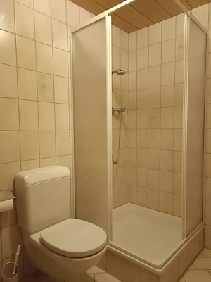 Miete mit Betriebskosten 750 Euro, 2 Zimmer EG-Wohnung zu vermieten  Bild 6