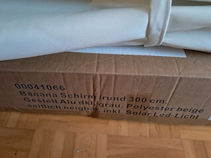 Grosser Sonnen schirm  Bild 2