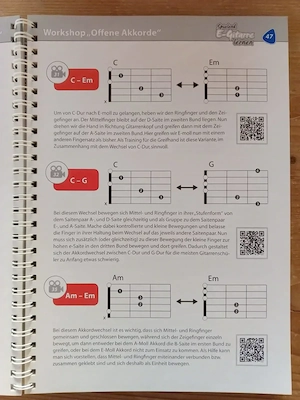 Kompaktkurs "Spielend E-Gitarre lernen" Lehrbuch mit DVD und QR-Code, wie neu Bild 4
