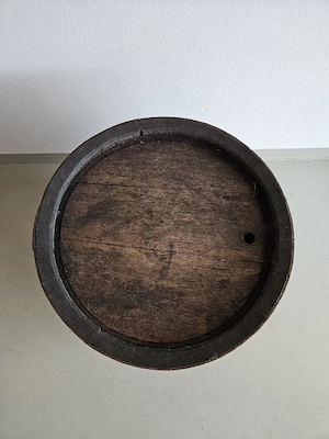 Altes Holzfass Bild 2