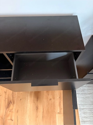 Schrank klein Bild 3
