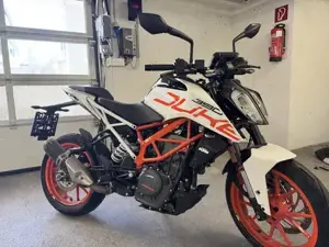 KTM 390 Duke, Service Neu+ Pickerl Neu  Bild 2