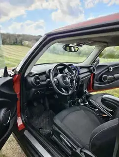 MINI Cooper Hatch F56   1.2 Benzin (102 PS), Sitzheizung, 8-fach bereift, sehr gepflegt Bild 4